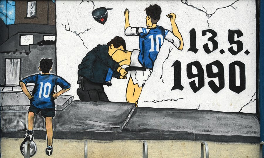 Mural posvećen neodigranoj utakmici Dinama i Zvezde