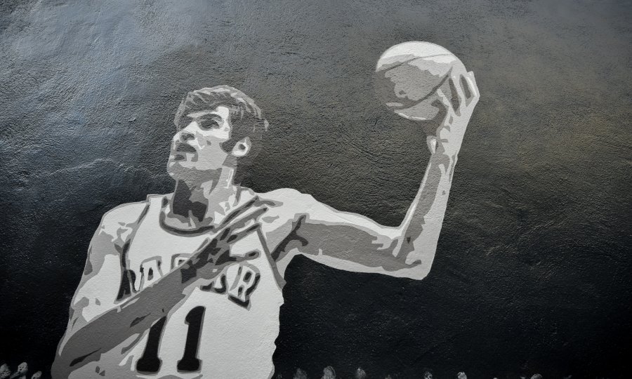 Zadarski mural posvećen Kreši Ćosiću u ulici Frane Alfirevića