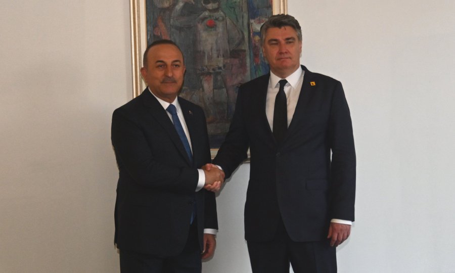 Hrvatski predsjednik Zoran Milanović i turski ministar vanjskih poslova Mevlüt Çavuşoğlu