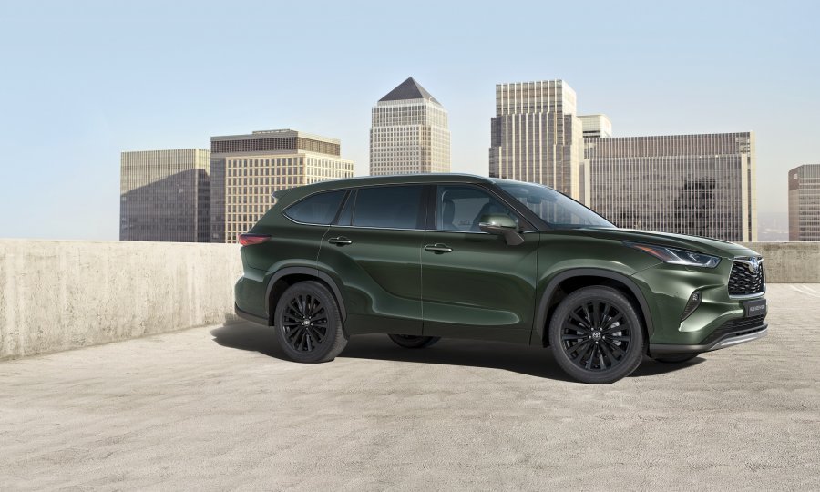 Toyota osvježila Highlander: Veliki SUV sa sedam sjedala dobio svjež izgled i pametne tehnologije za 2023.