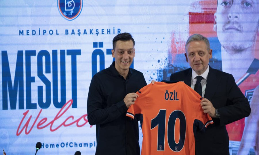 Mesut Özil