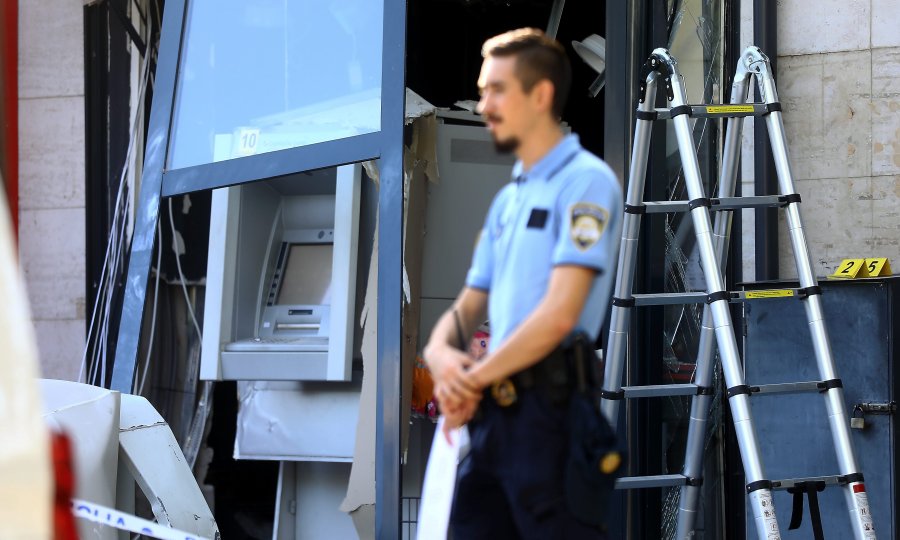 Eksplodirao bankomat u Markuševcu