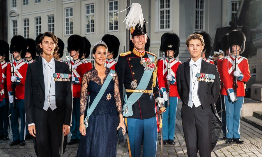 Danski princ Joachim sa suprugom, princezom Marie i sinovima, Nikolajem i Felixom