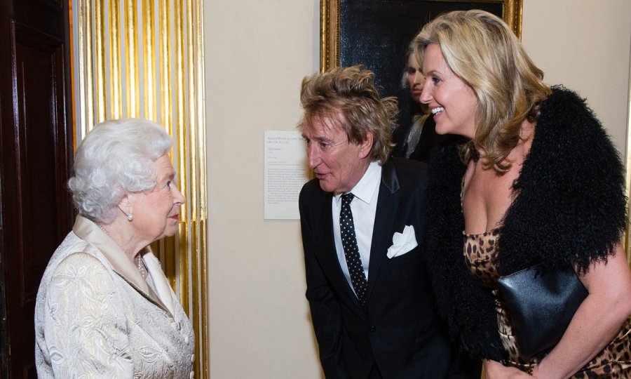 Kraljica Elizabeta II., Rod Stewart