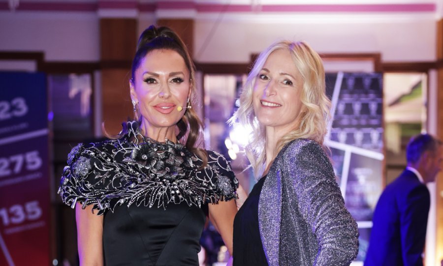 Mila Horvat i Uršula Tolj