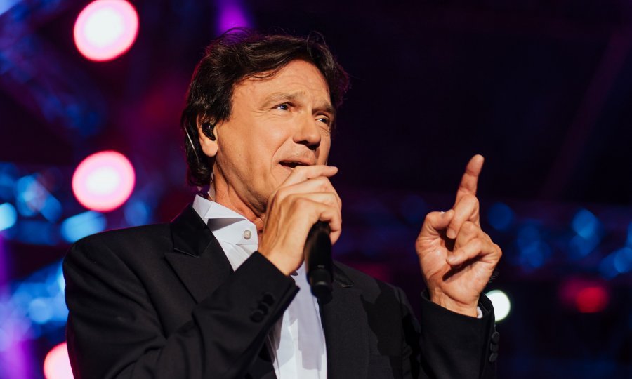 Zdravko Čolić