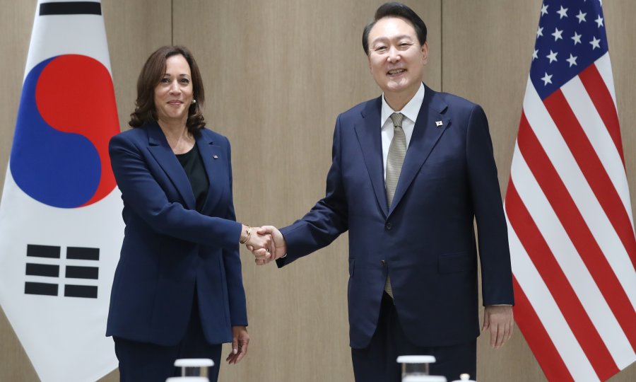 Kamala Harris i Yoon Suk-yeol