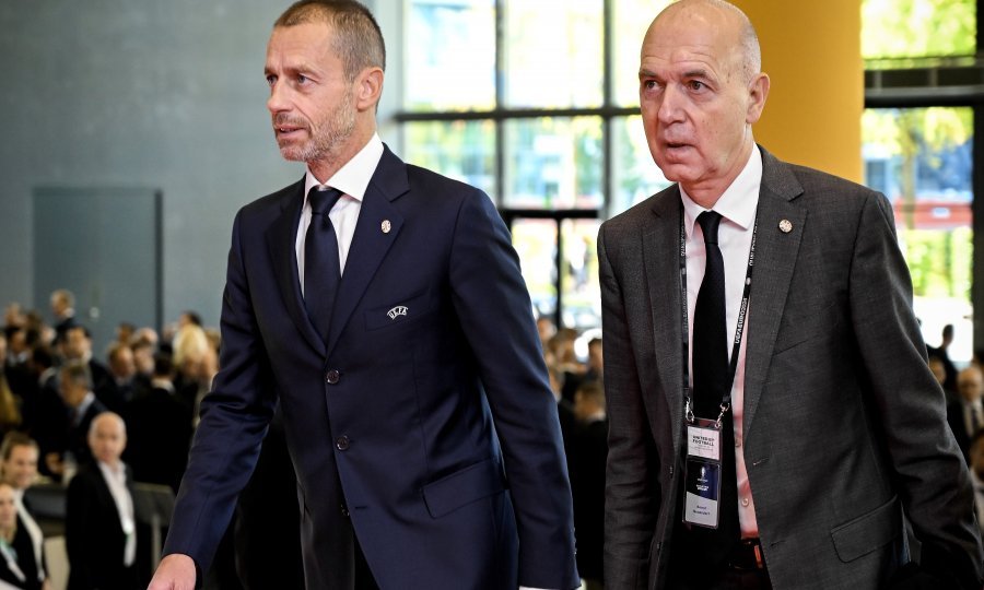 Aleksander Čeferin (lijevo) i predsjednik Njemačkog nogometnog saveza Bernd Neuendorf