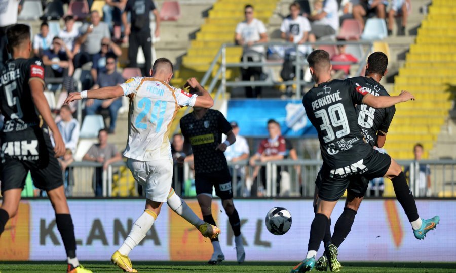 SuperSport Hrvatska nogometna liga, 15. kolo, Rijeka Istra 1961 01