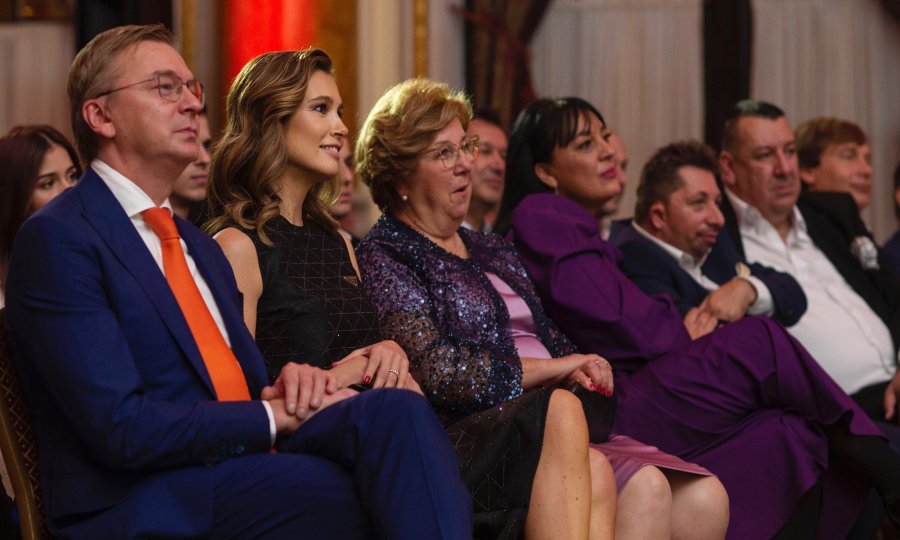 Sergey Palkin, Mirela Forić Srna, Milka Srna sa sinovima Igorom i Renatom