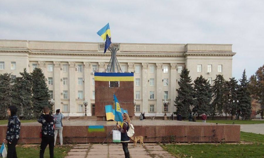 Ukrajinska zastava usred Hersona