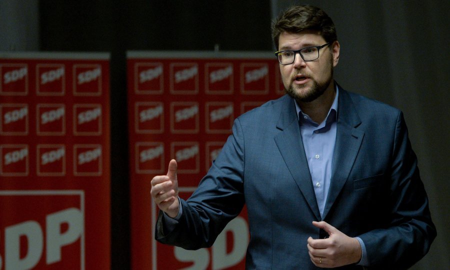 Peđa Grbin