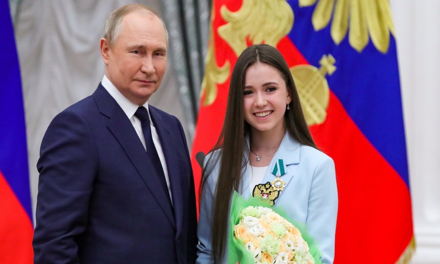Kamila Valijeva i ruski predsjednik Vladimir Putin