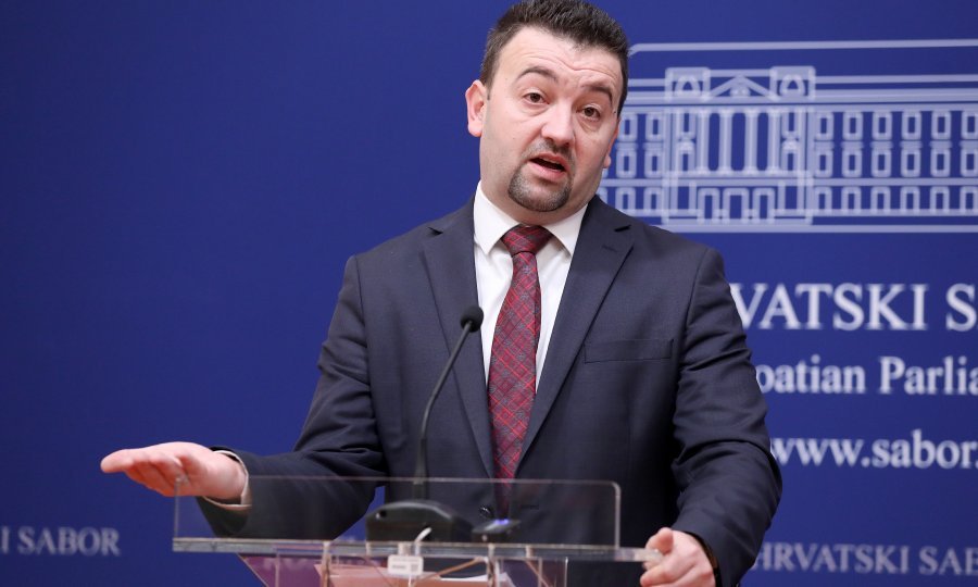 Marijan Pavliček