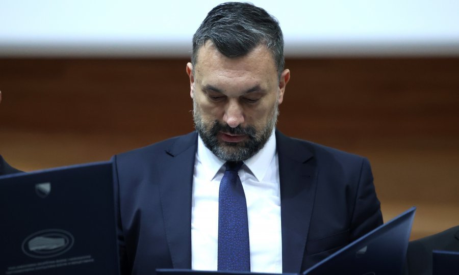 Elmedin Konaković