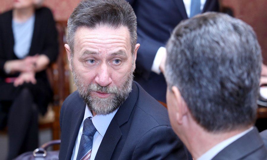Ministar Pavo Barišić