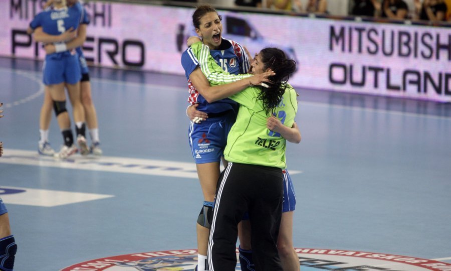Andrea Penezić i Marta Žderić