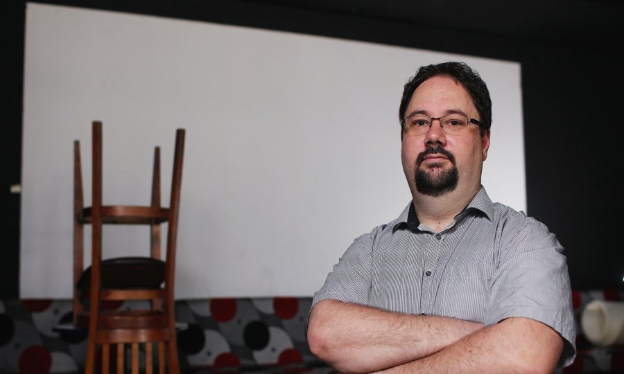 Daniel Rafaelić uz Milanu Vuković Runjić voditelj je i sugovornik u emisiji 'Mali noćni razgovori'