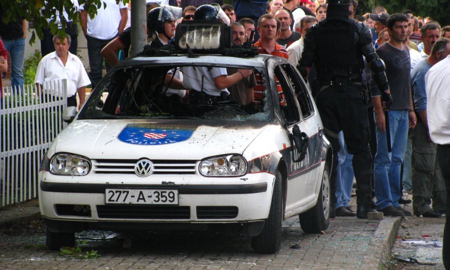 Neredi u Širokom Brijegu