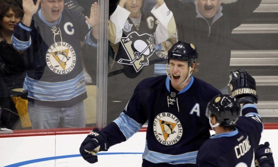Pittsburgh Penguins Matt Cooke (24) and Jordan Staal (11)