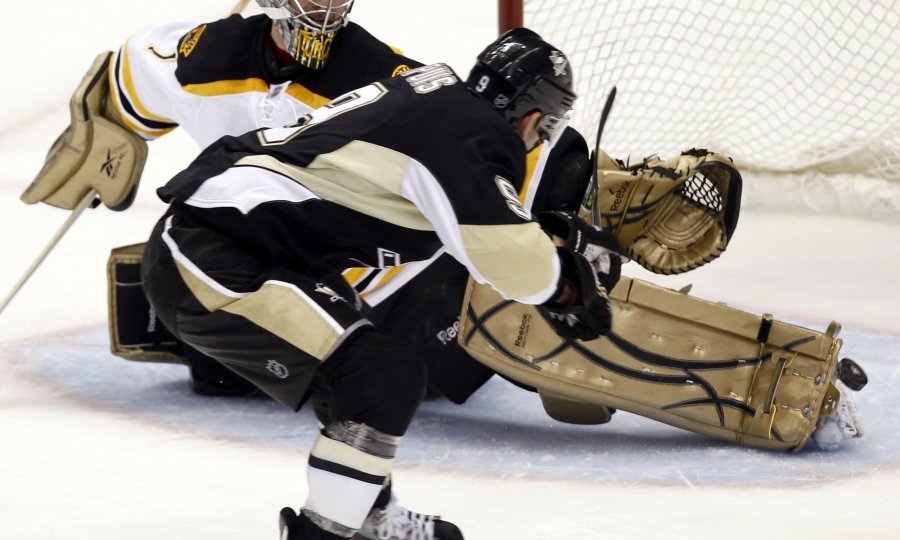 2012 NHL - Pittsburgh Penguins Pascal Dupuis vs. Boston Bruins Marty Turco
