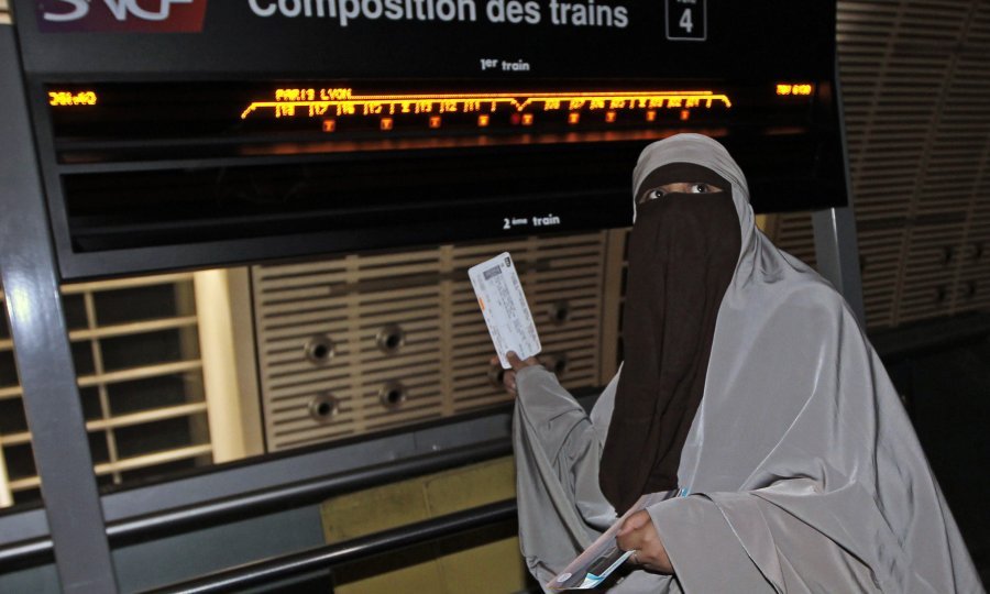 burka francuska