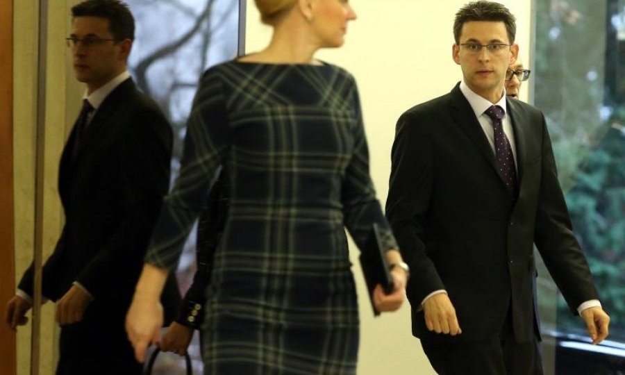 Božo Petrov