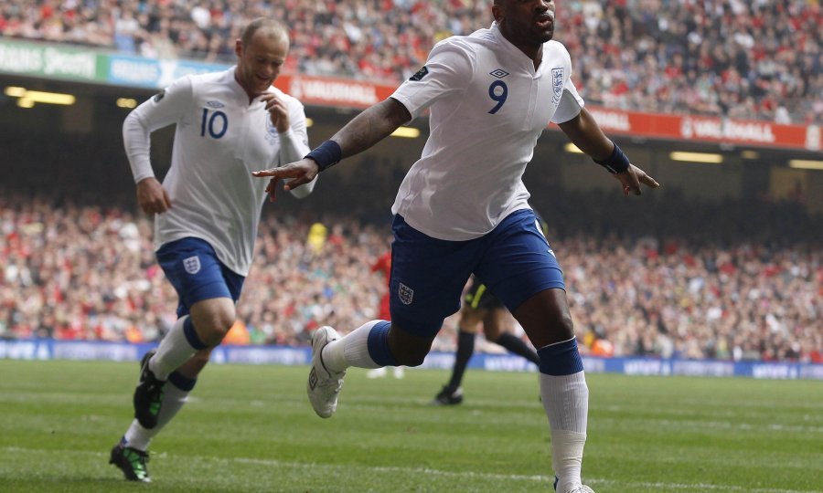 Darren Bent i Wayne Rooney (Engleska)