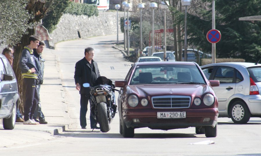 Sudar motocikla i automobila