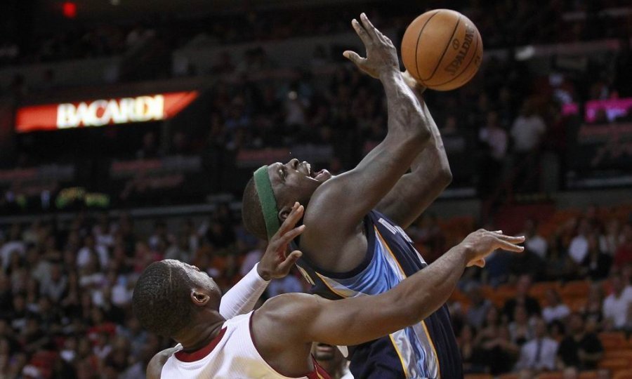 Dwyane Wade (L) i Zach Randolph