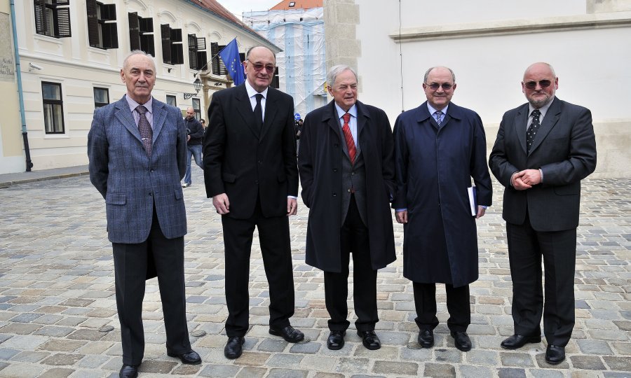 premijeri_vlada1-160410