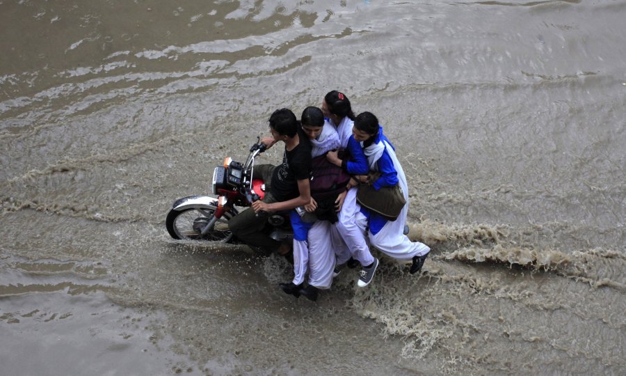 PAKISTAN poplave