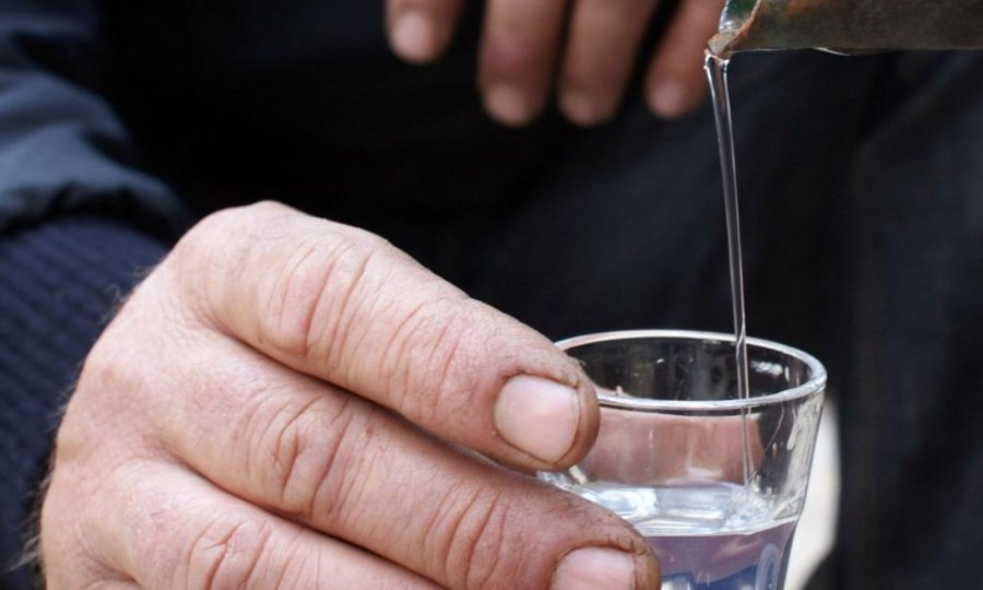 O prodaji rakije ovisi kada će se naplatiti radnici Pan Trgovine i drugi vjerovnici