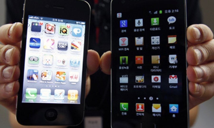 iPhone Samsung Galaxy II