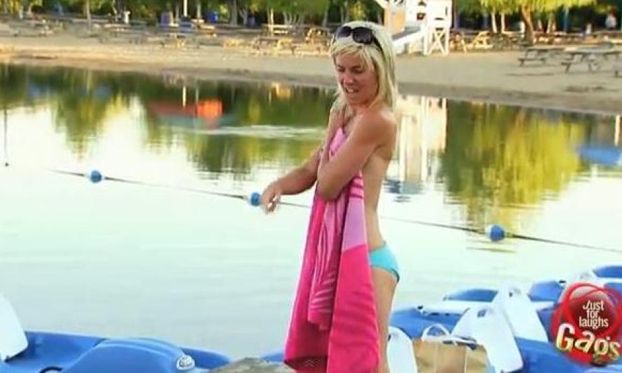 skrivena kamera toples funvideo