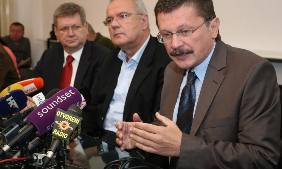 Mirando Mrsić, Neven Mimica, Vilim Ribić