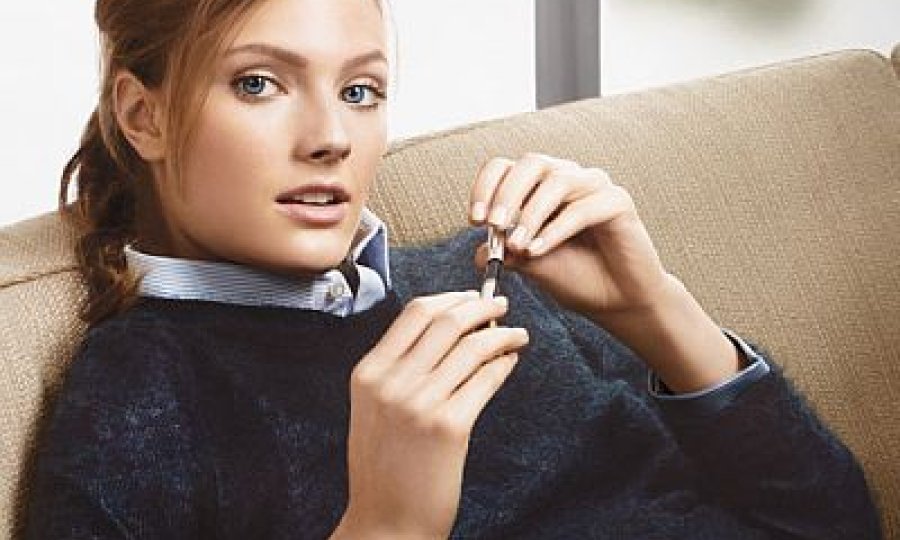 Estee Lauder VIZUAL
