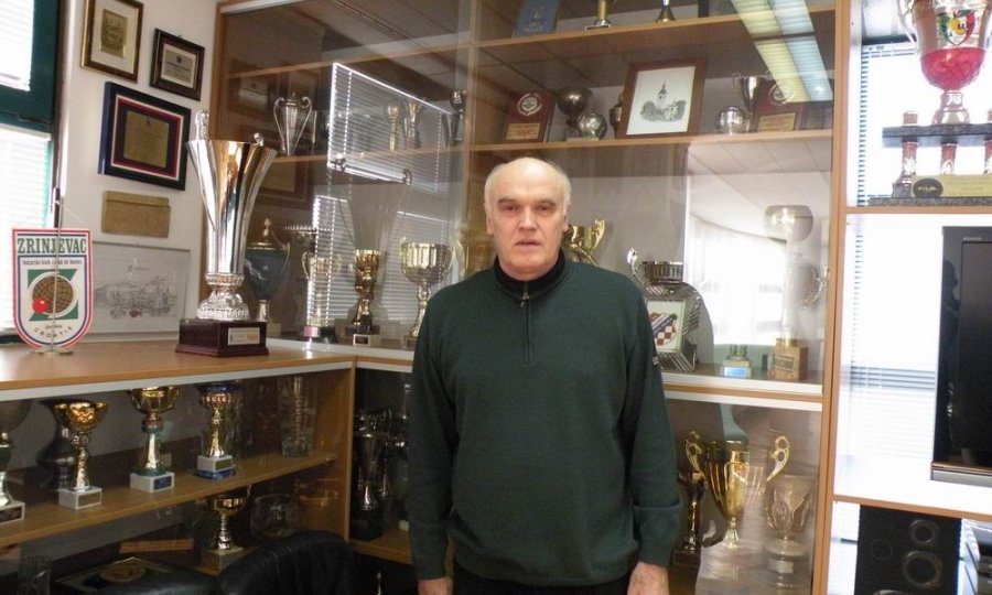 Zrinjevčeve vitrine prepune trofeja - Petar Ledić član je kluba s Prisavlja 21 godinu