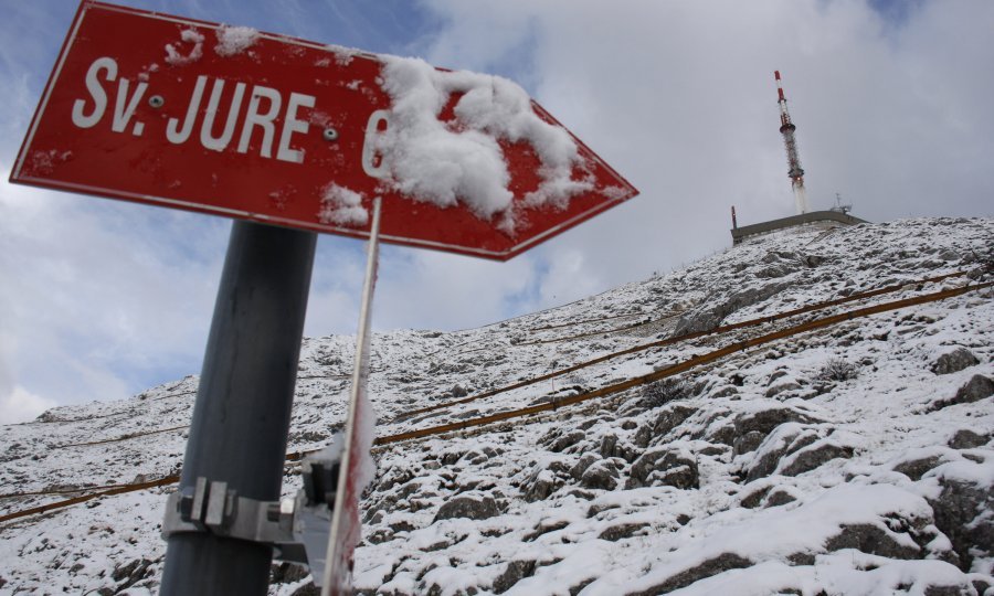 Sveti Jure, Biokovo, odašiljač