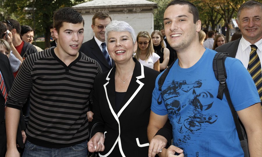 Kosor sa studentima