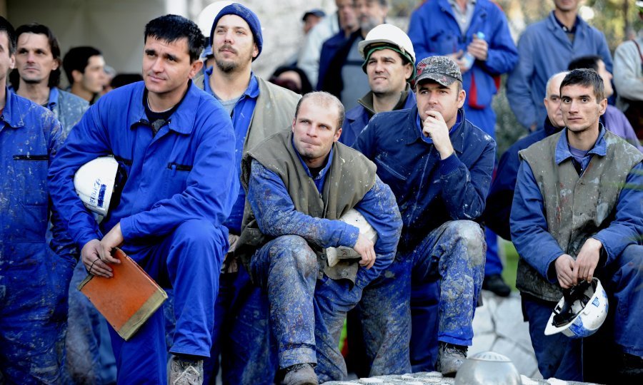 Više od tisuću radnika Brodosplita Vladi je poručilo da škverovi neće biti ulaznica za Europu te da su gubitke stvorile loše uprave, a ne loš rad radnika.