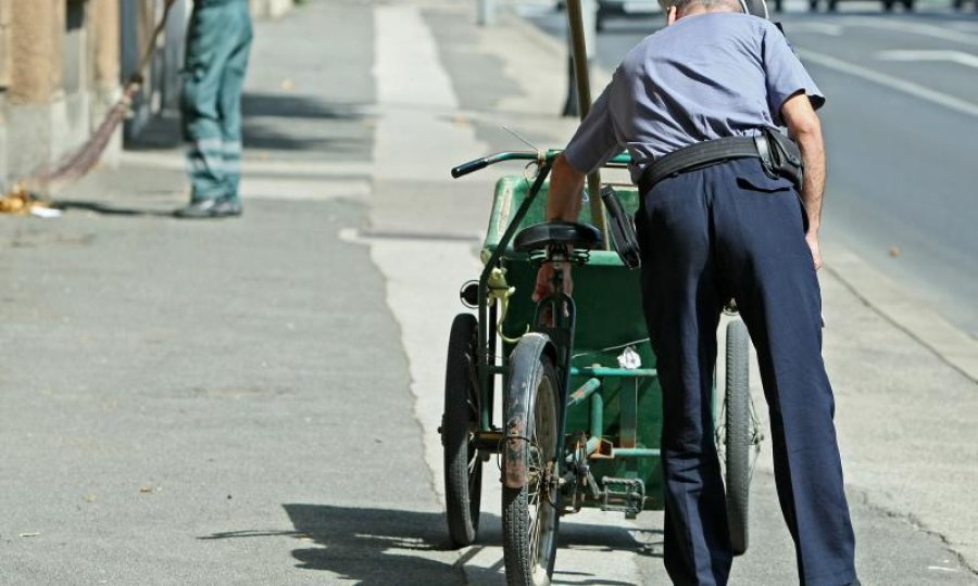 policajac smetlarska kolica