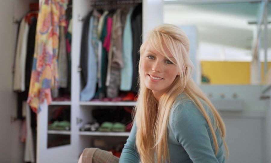 odjeća ormar žena moda