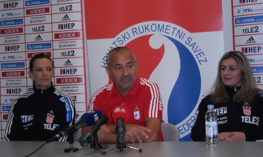 Vladimir Canjuga ženska rukometna reprezentacija