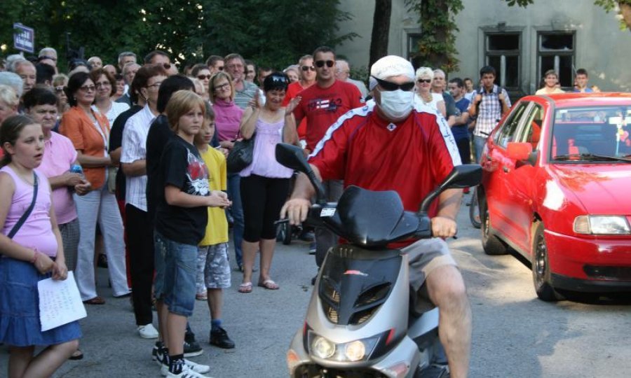 prosvjed duga resa