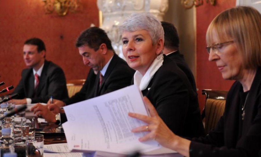 SJEDNICA VLADE