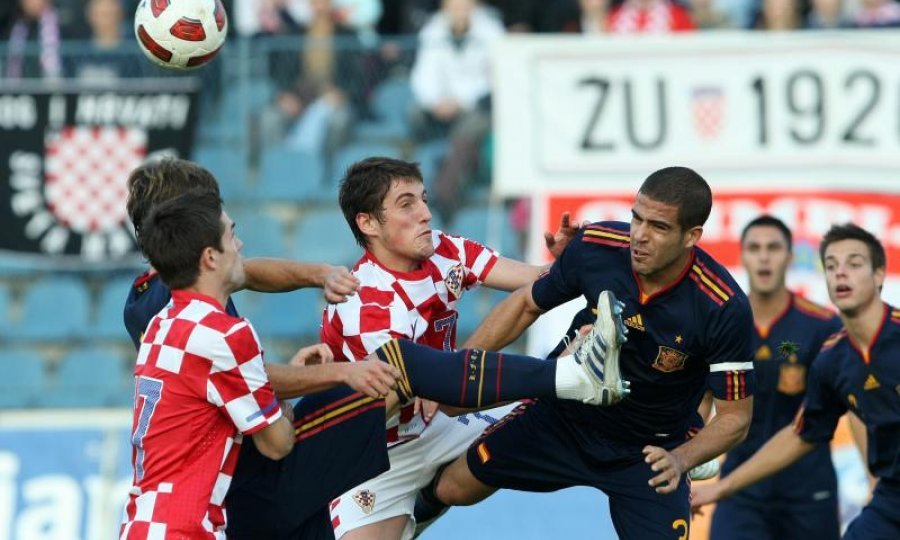 Hrvatska - Španjolska, Arijan Ademi, Alvaro Dominguez