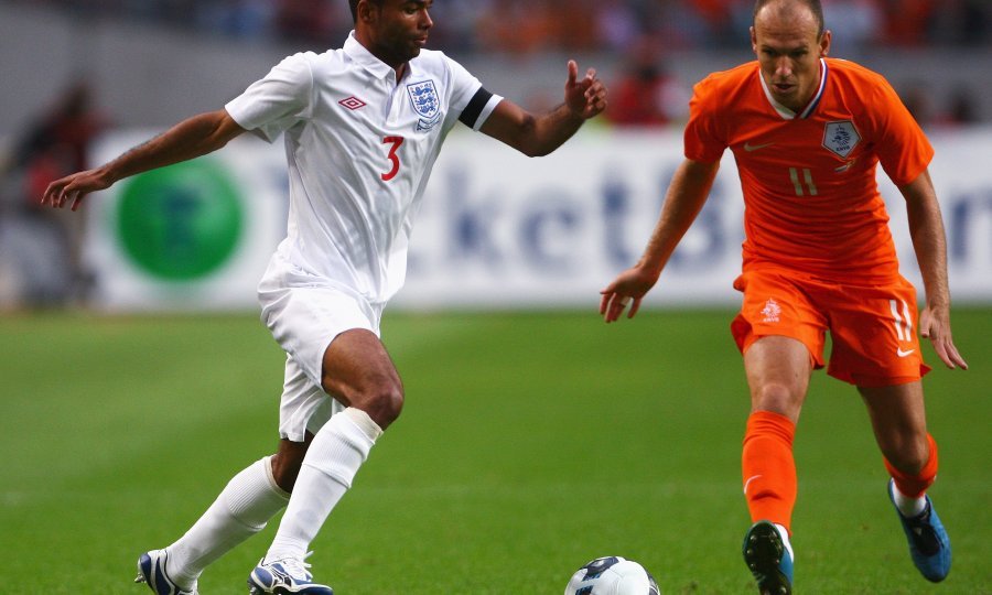 Arjen Robben i Ashley Cole