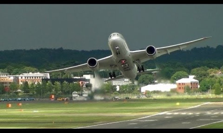 Boeing 787