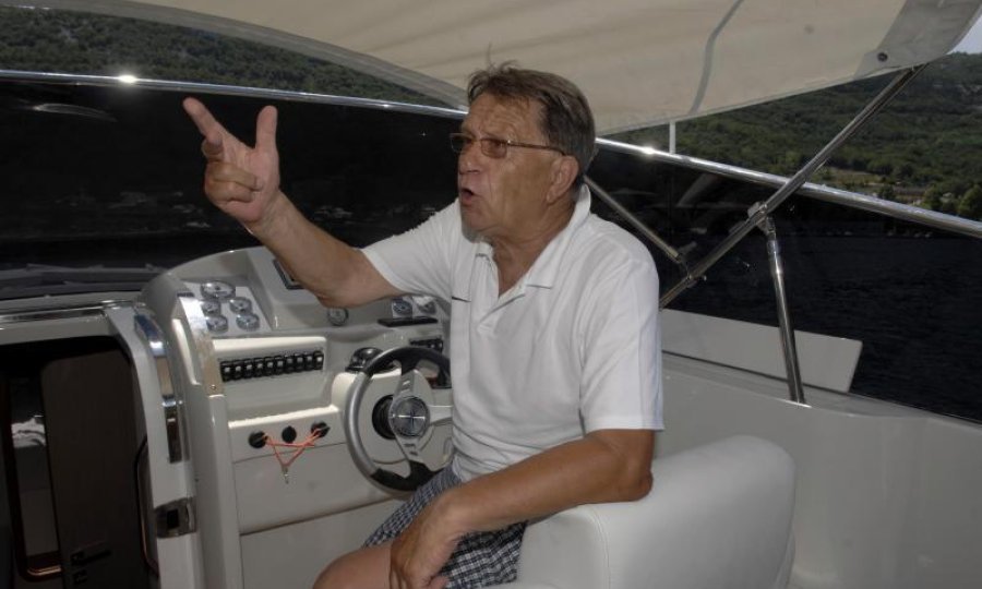 Miroslav Ćiro Blažević na svojoj novoj jahti